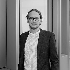Mr Dr.rer.nat. Micha Hilbert