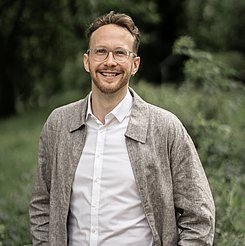 Herr Dr.rer.nat. Micha Hilbert