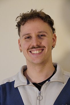 Mr  Maximilian Schneider