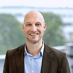 Herr Prof. Dr. Meinald Thielsch